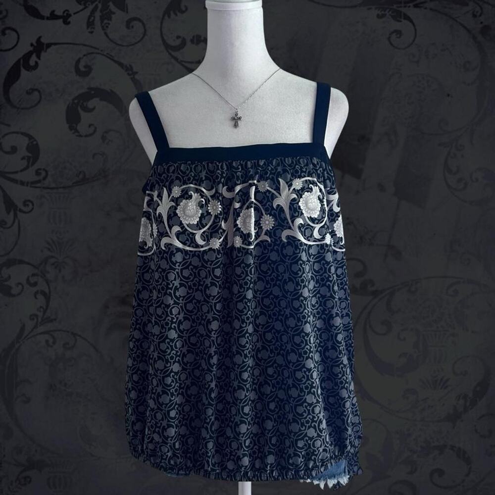 Black whimical Y2K sleeveless cami